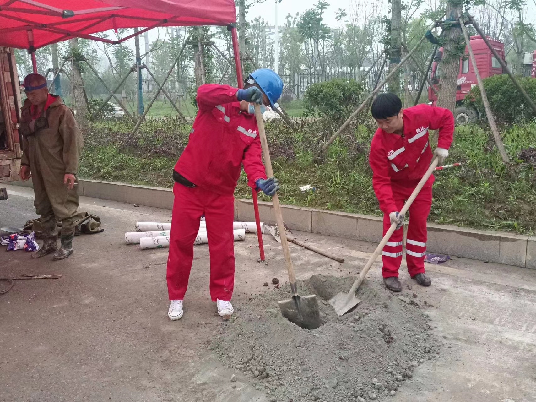 三伏潭镇管道疏通哪家好】及时进行市政管道清淤